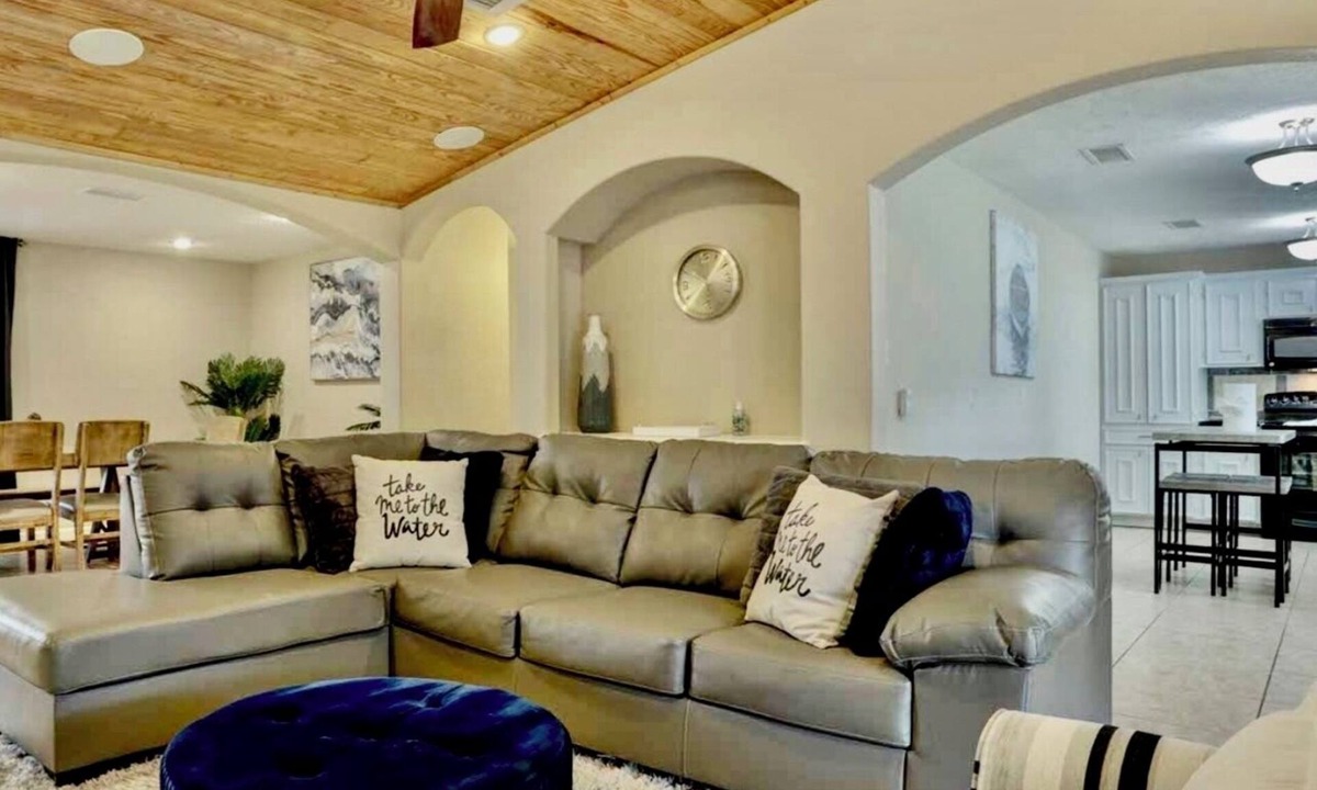 El Lago House | Home away from home: NASA/Kemah boardwalk/Beach