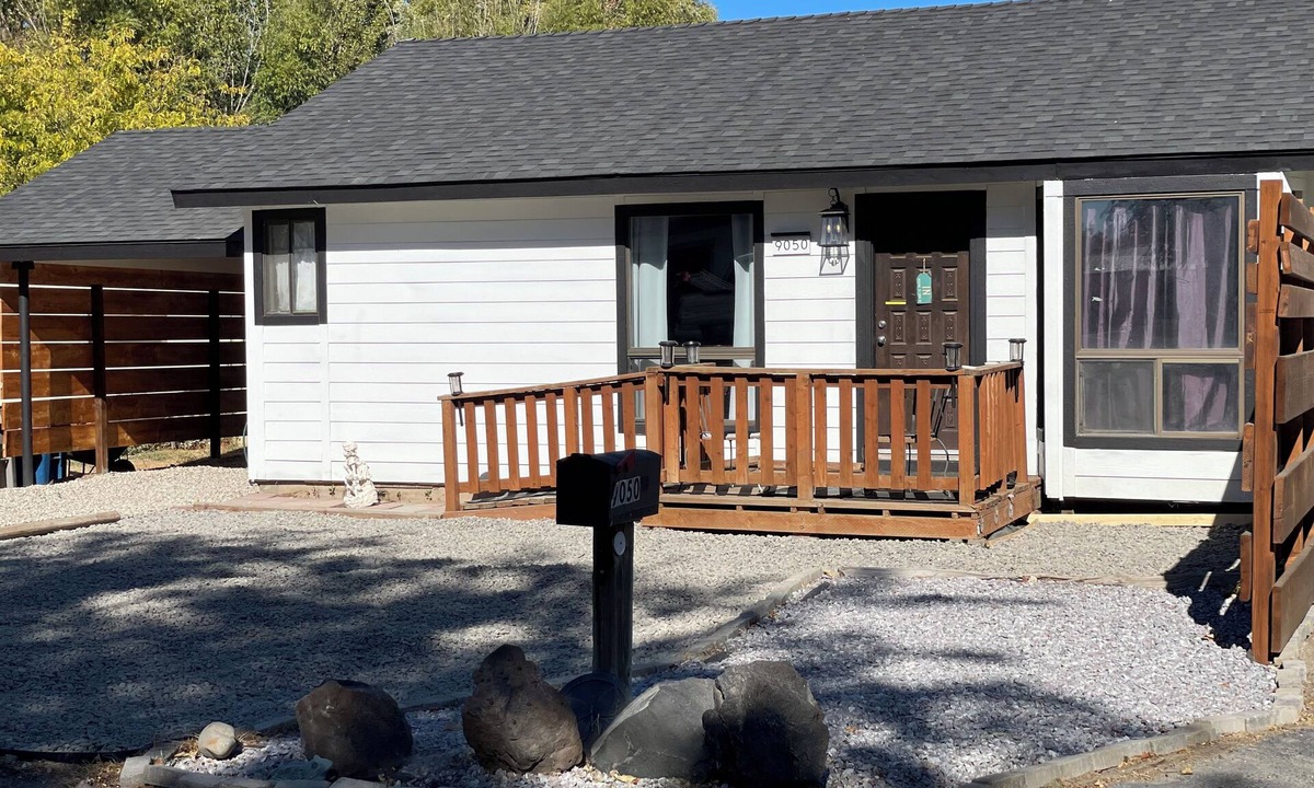 Southwest Ada County Alliance Cottage | Home away from Home!