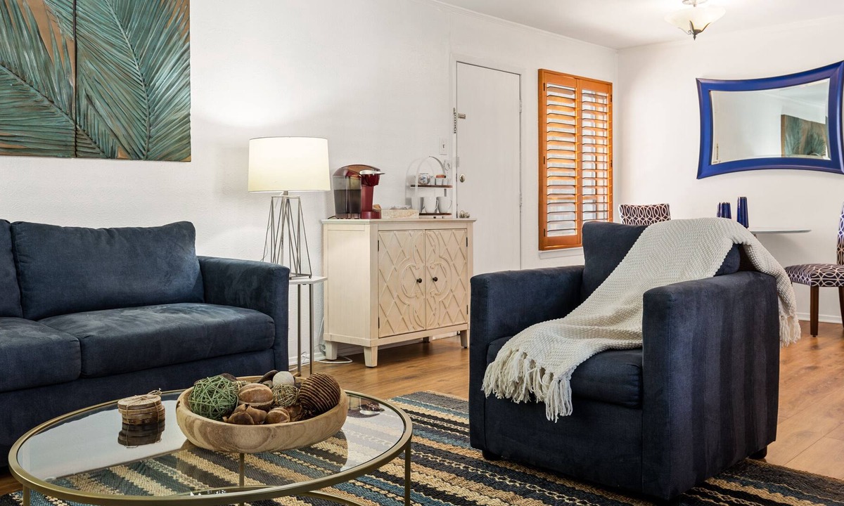 Knox - Henderson Apartment | Home away from Home