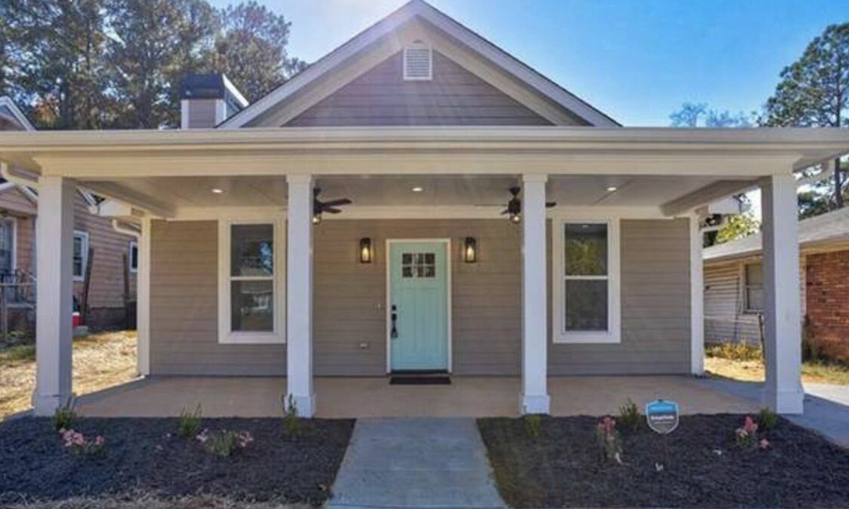 East Point House | Home away from Home !