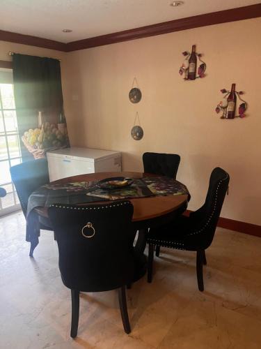 Lauderhill Bed & Breakfast | Home away from home