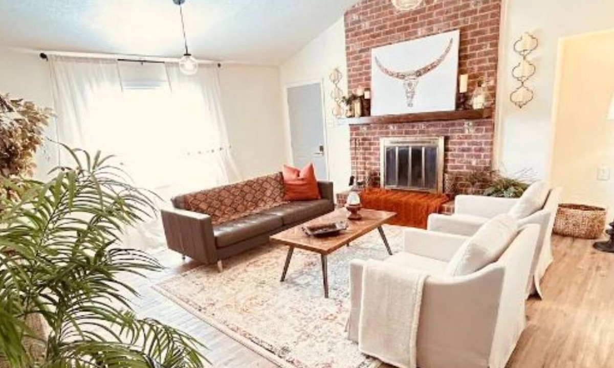 Osceola House | Home away from home