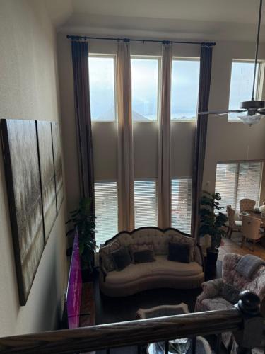 Iowa Colony Villa | Home away from home