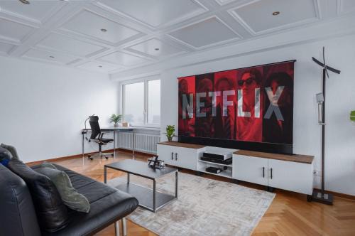 Uster District Apartment | Home Cinema Apartment with Beamer and Netflix - Free Parking