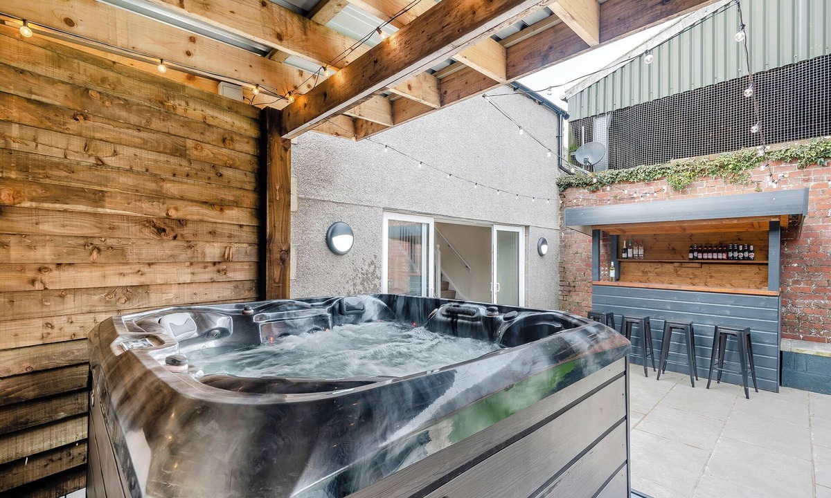 Dunragit Cottage | Home Farm - The Coo Shed