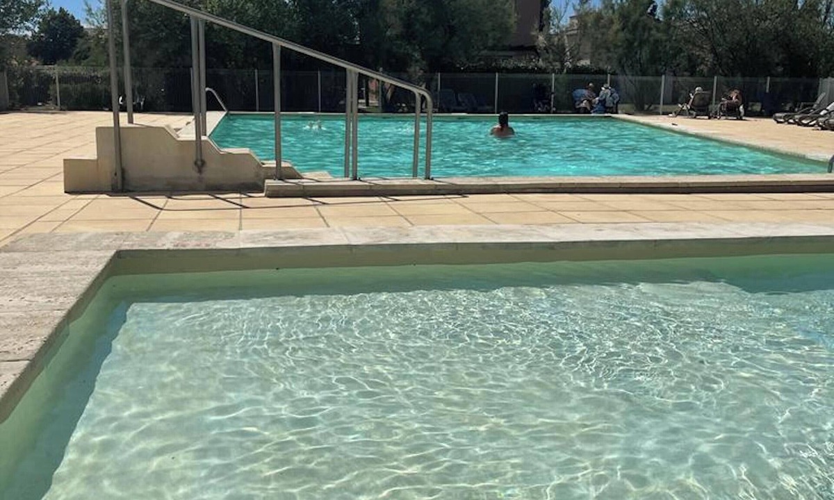 Saint-Saturnin-les-Avignon House | Homerez - Cozy House in Saint-Saturnin, pool