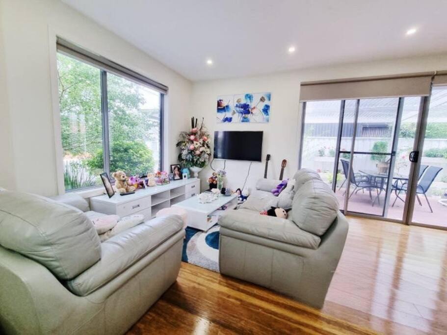 Brunswick North Apartment | Home in Albion, Melbourne