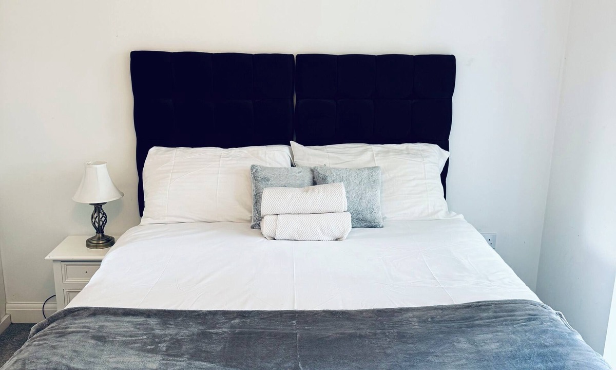 Bordesley House | Home in Birmingham City Centre - FREE PARKING!