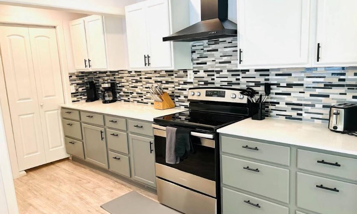 Farmers Branch House | Home in Farmers Branch