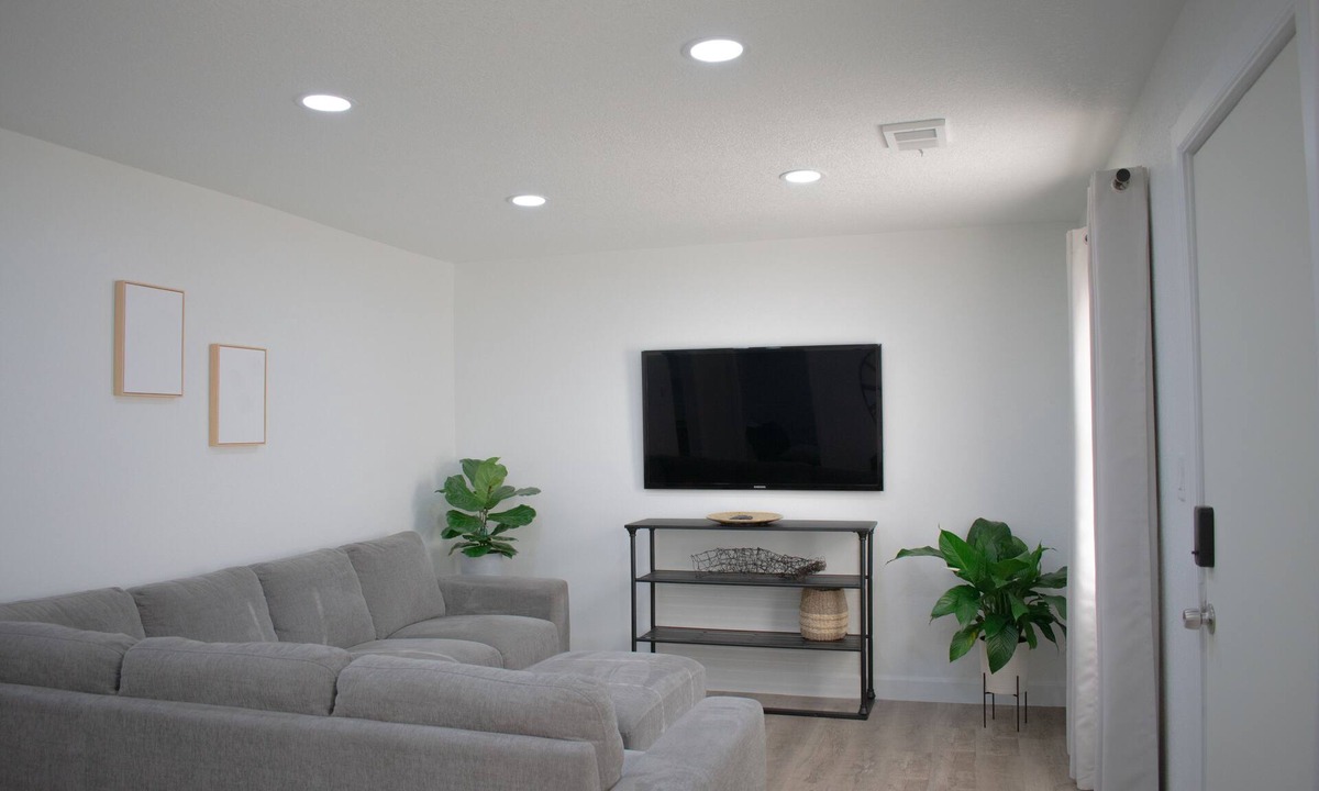 Great Bend House | Home in Kansas Ave