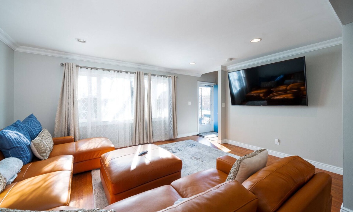 Linden House | Home in Linden