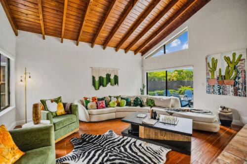 The Hammocks House | Home in Miami