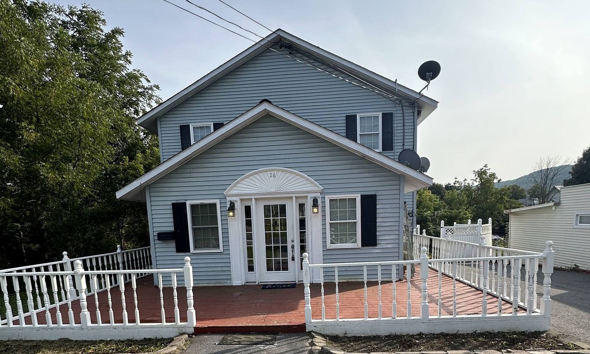 North Lake George House | Home in Ticonderoga