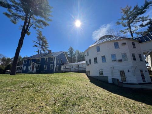 Post Mills Apartment | Home On The Connecticut