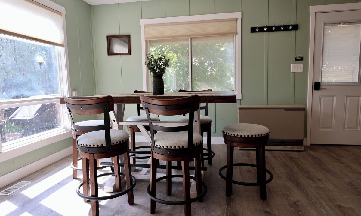 Cascade House | Home on the Missouri River