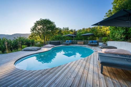 Le Menil House | Home - Retour aux sources