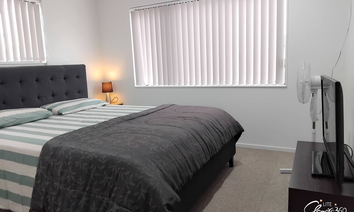 Papatoetoe House | Home Stay:King Room available Only