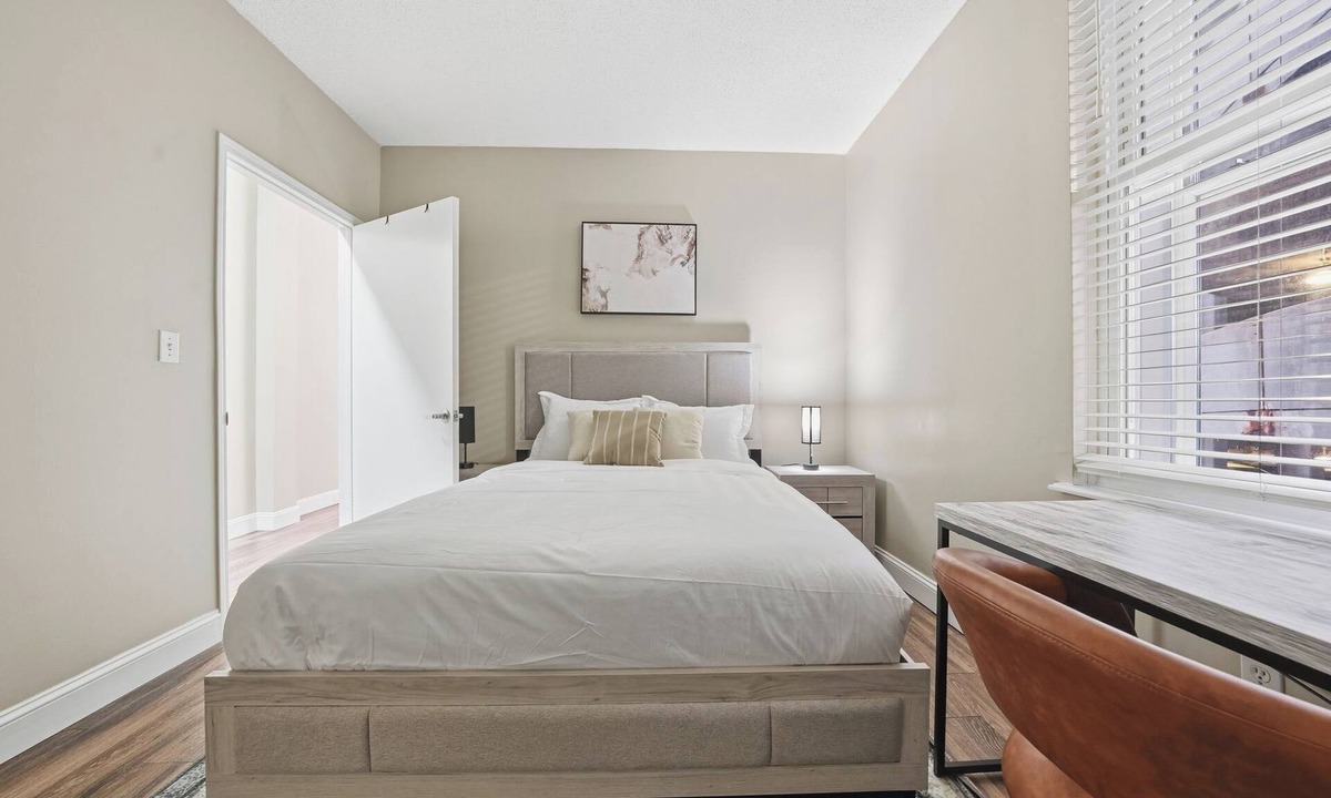 Downtown Apartment | Home-style 1BR perfect for long visits