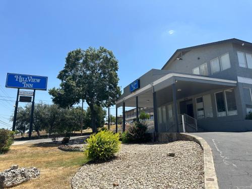 Wetmore Hotel | Home Suites Hill Country