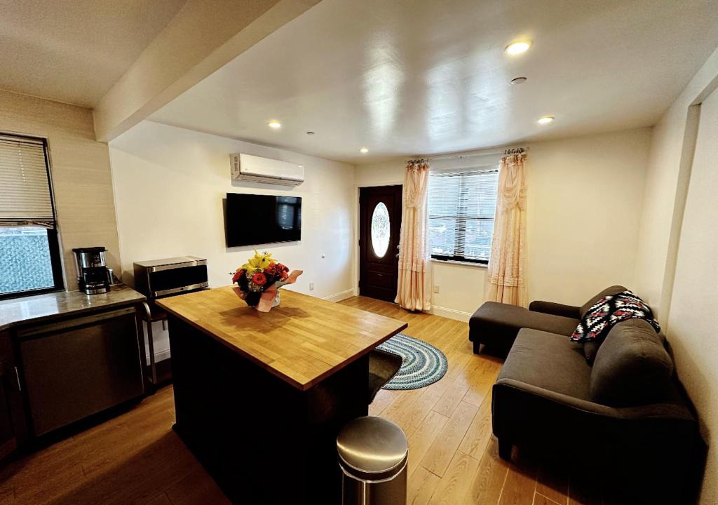 Auburndale Apartment | Home sweet home