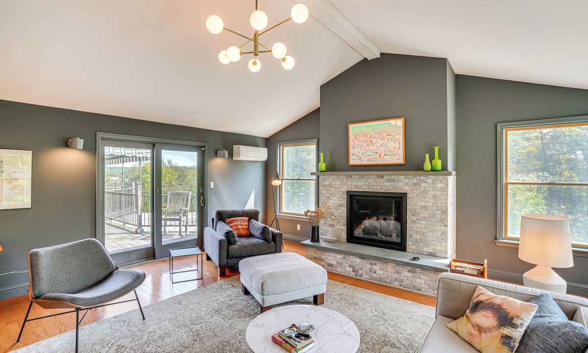 Hollowville House | Home w/Fire Pit, Near Downtown Hudson + Skiing!