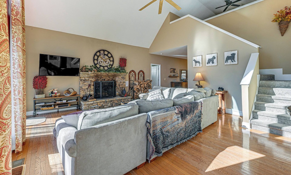 Sapphire House | Home w/Fire Pit & River Access in Sapphire Valley