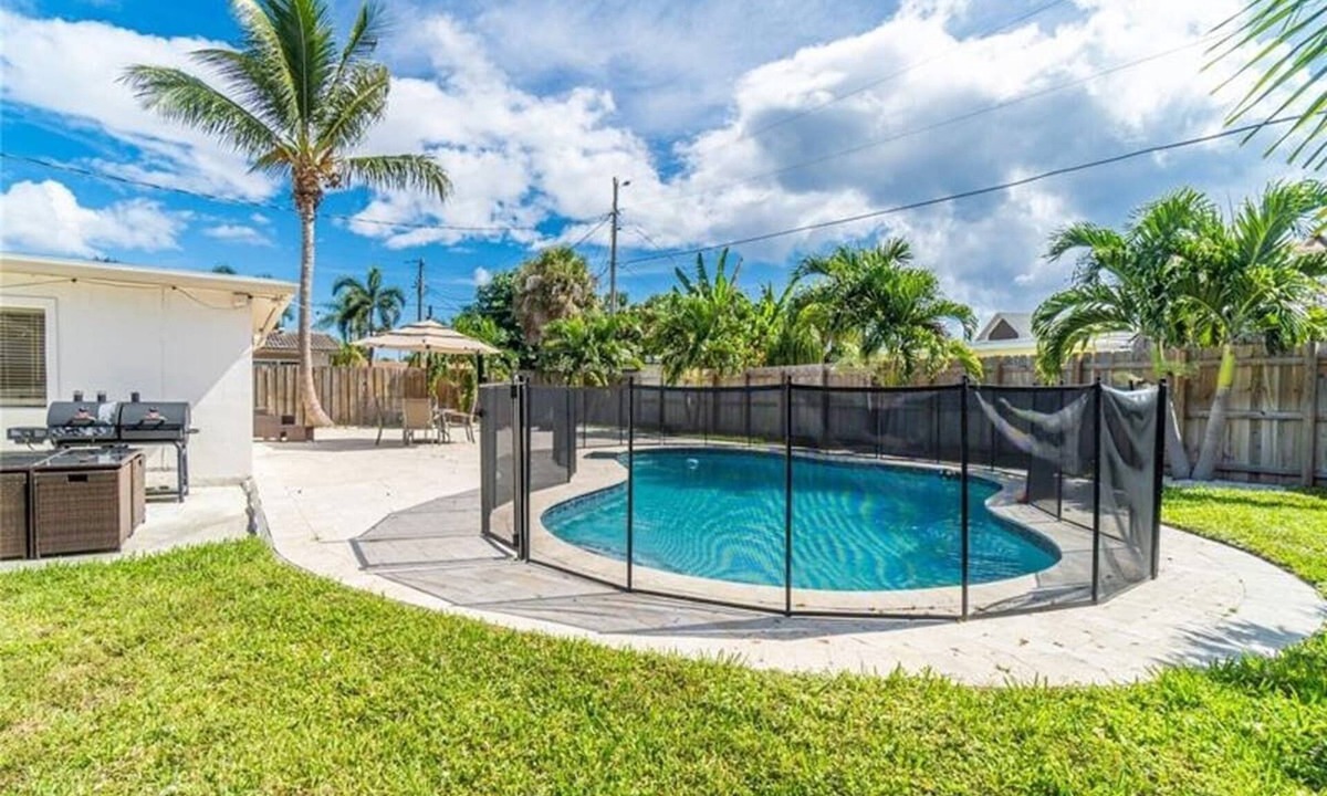 Deerfield Beach House | Home w/pool By Dream Vacation unit DFS