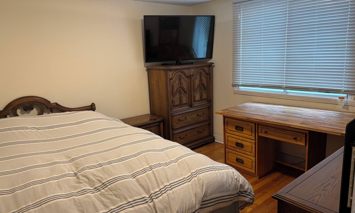 Bellerive House | Home with Garden & Free Parking