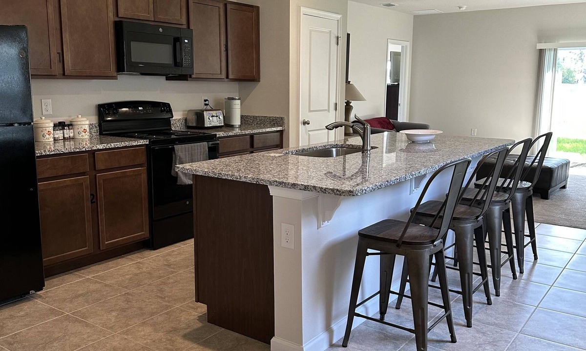 Zephyrhills House | Home with park backyard