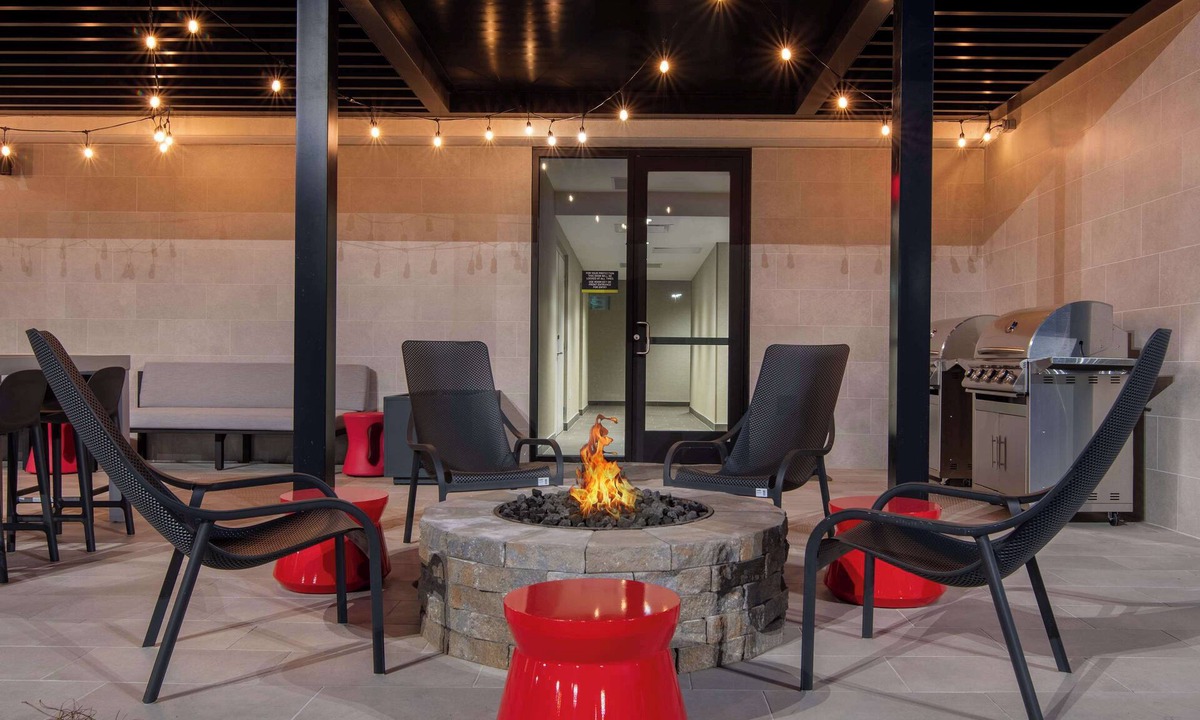 Downtown Jacksonville Hotel | Home2 Suites By Hilton Jacksonville Downtown