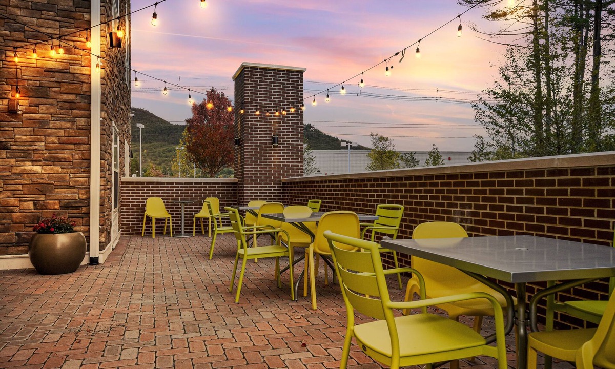 North Conway Hotel | Home2 Suites by Hilton North Conway