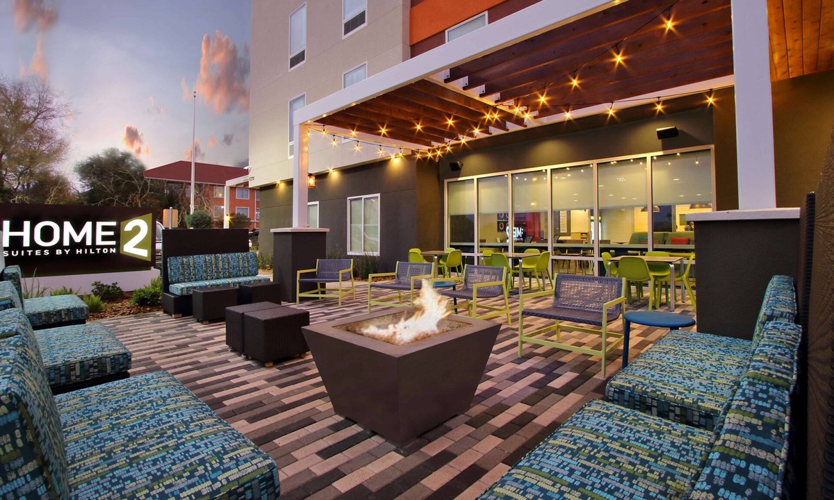 Beaumont Hotel | Home2 Suites by Hilton Beaumont