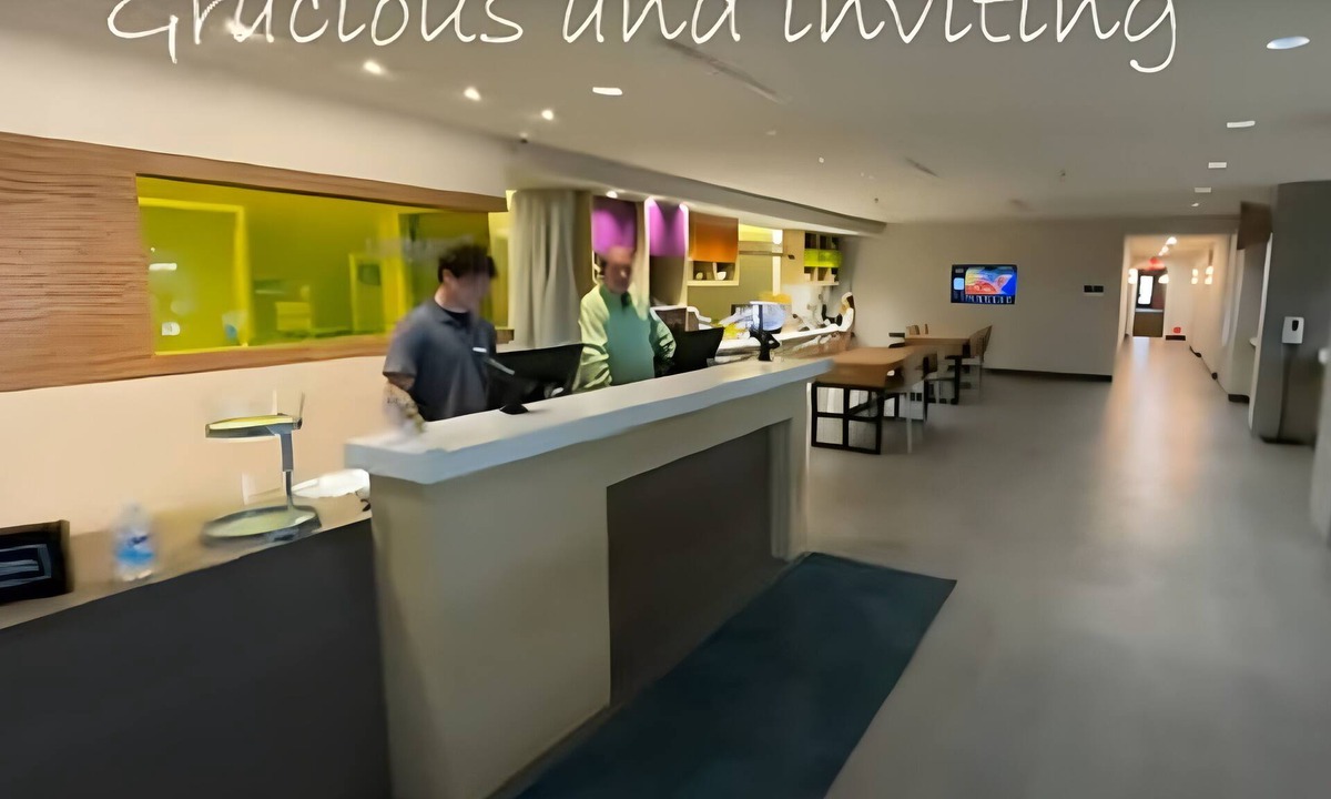 Normal Hotel | Home2 Suites by Hilton Bloomington Normal