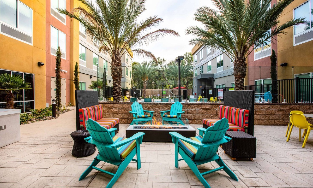 Carlsbad Hotel | Home2 Suites by Hilton Carlsbad