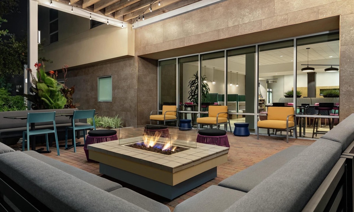 Memorial Hotel | Home2 Suites by Hilton Houston Energy Corridor