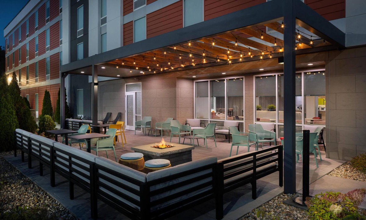 Jackson Hotel | Home2 Suites by Hilton Jackson MI