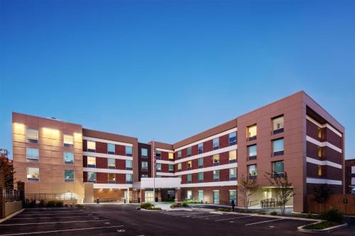 Downtown Memphis Hotel | Home2 Suites By Hilton Memphis Downtown