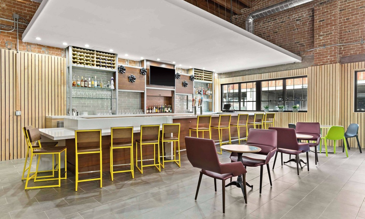 Warehouse District Hotel | Home2 Suites by Hilton Phoenix Downtown