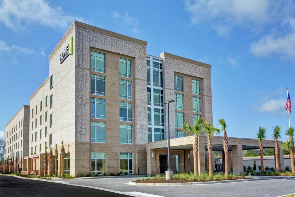 West Ashley Hotel | Home2 Suites Charleston West Ashley
