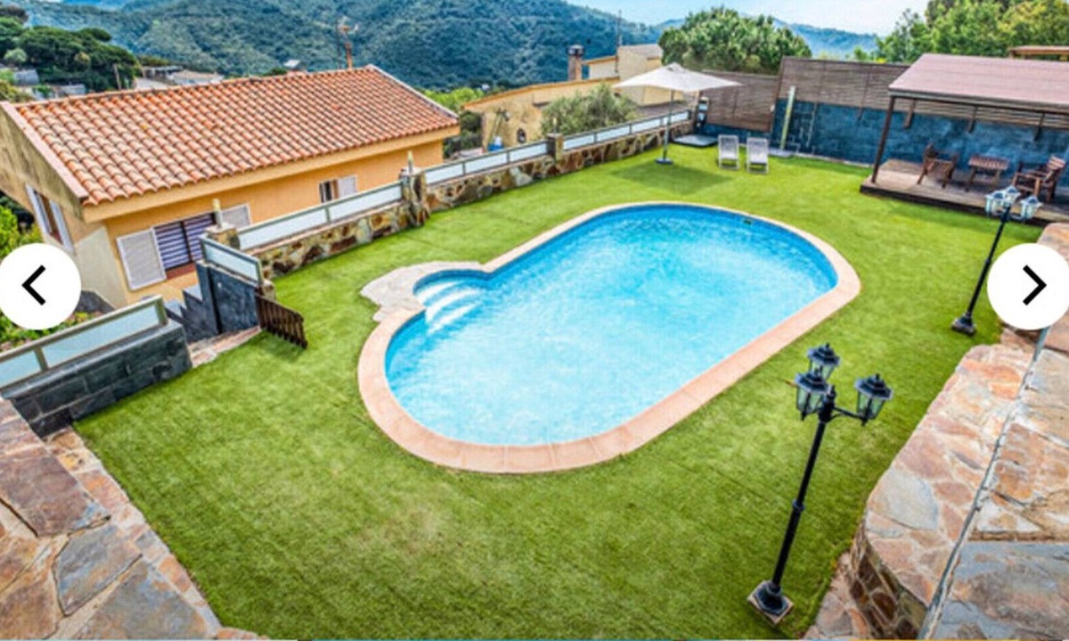 Sant Cebria de Vallalta Villa | HomeHolidaysRentals Betran - Costa Barcelona