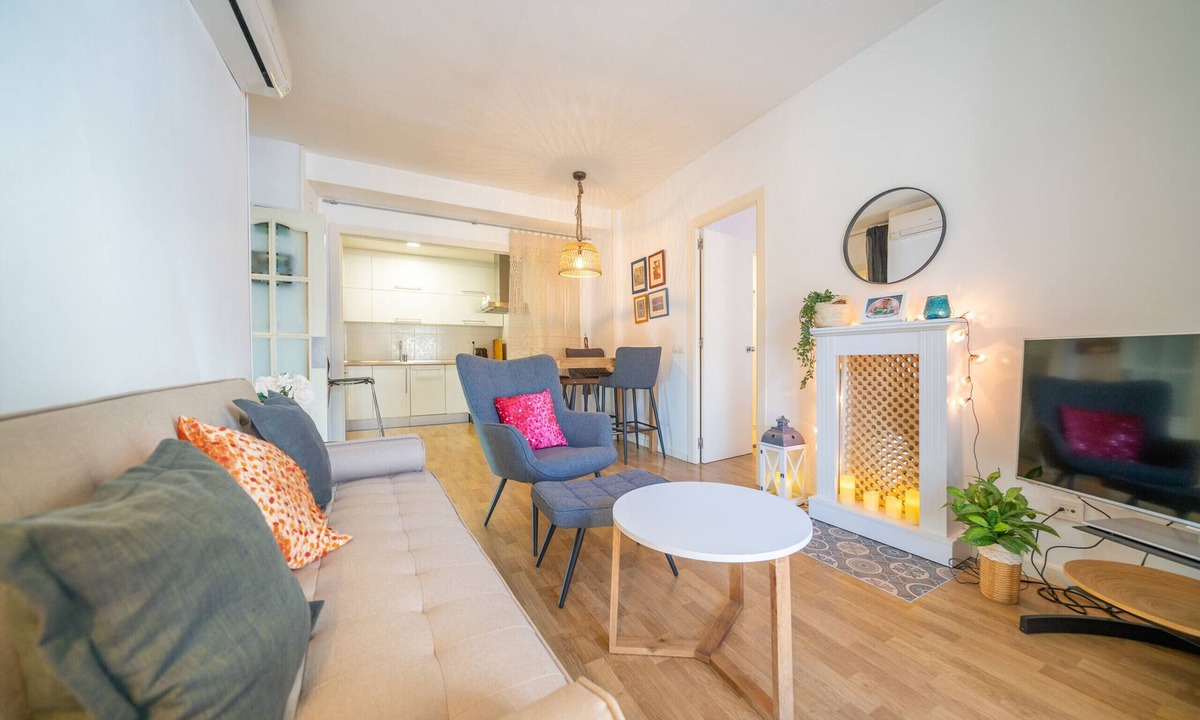 Pineda de Mar Apartment | HomeHolidaysRentals Plume - Costa Barcelona