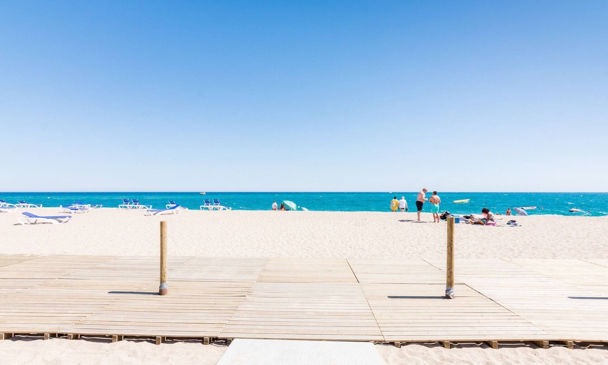 Santa Susanna Apartment | HomeHolidaysRentals Bella -Costa Barcelona