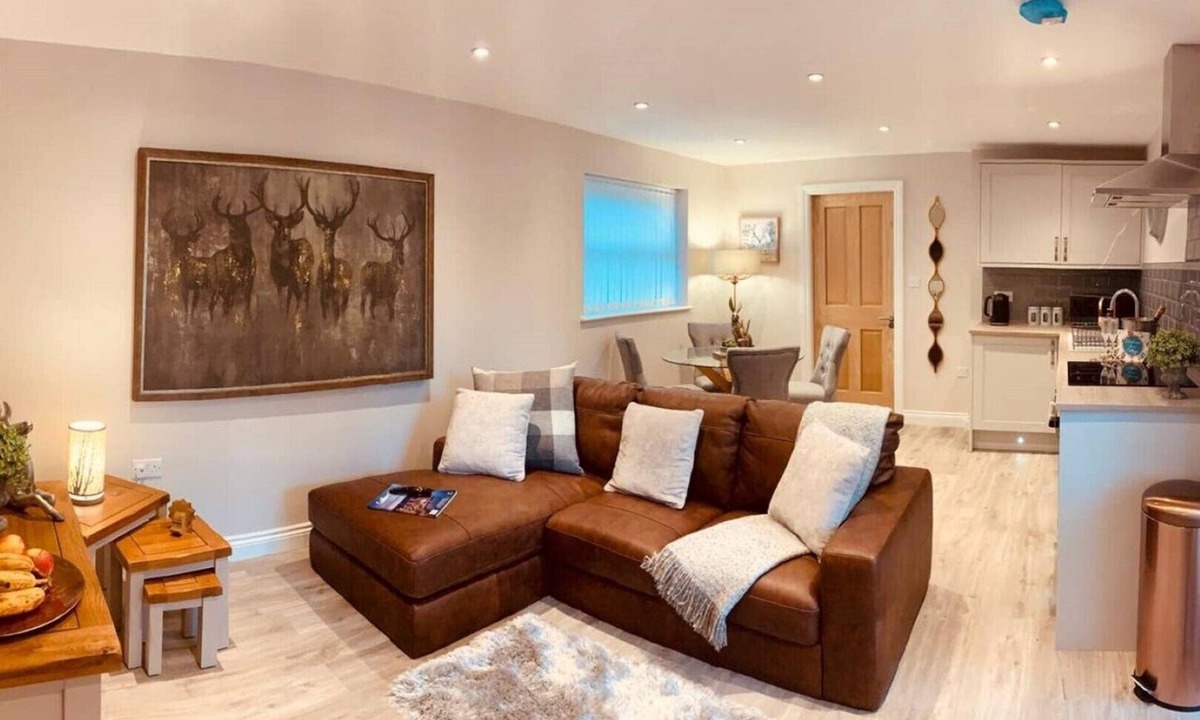 Stanley House | Homely luxury cottage 2