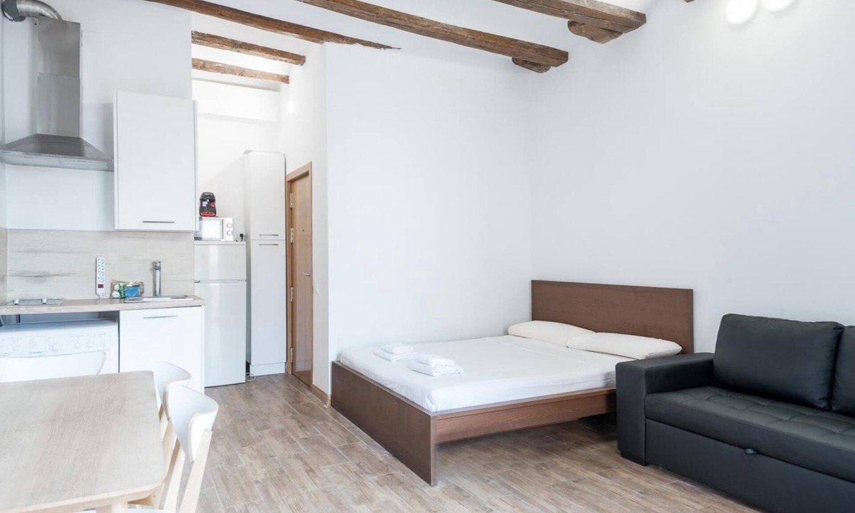 El Carmel Apartment | Homenfun Barcelona Studio Camp Nou II with terrace