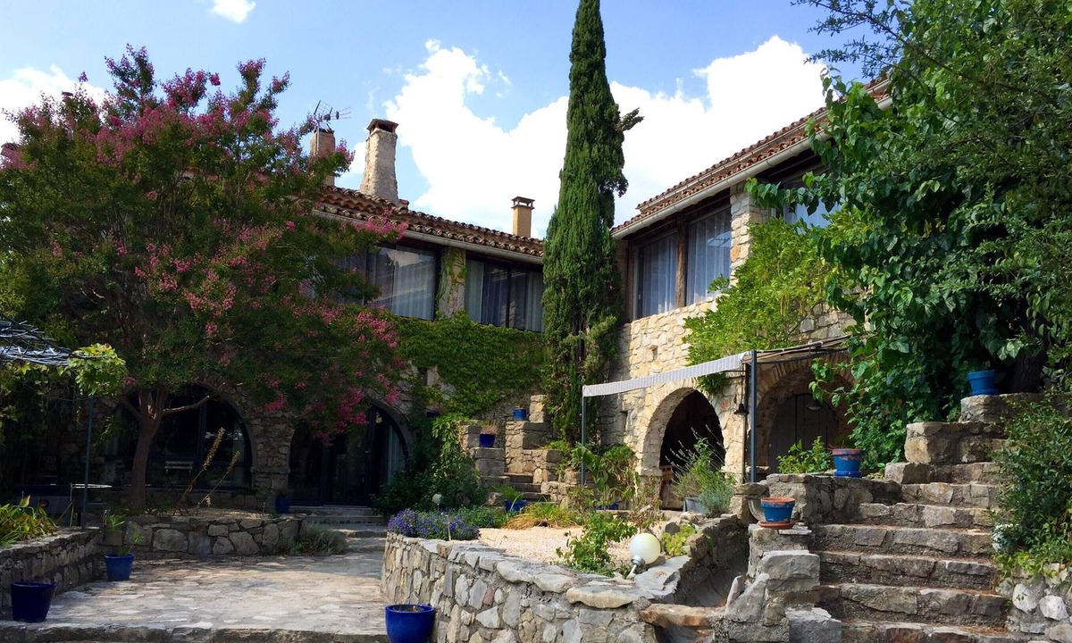 Saint-Andre-de-Cruzieres House | Homerez - Big house for 11 ppl. with shared pool at Saint-André-de-Cruzières