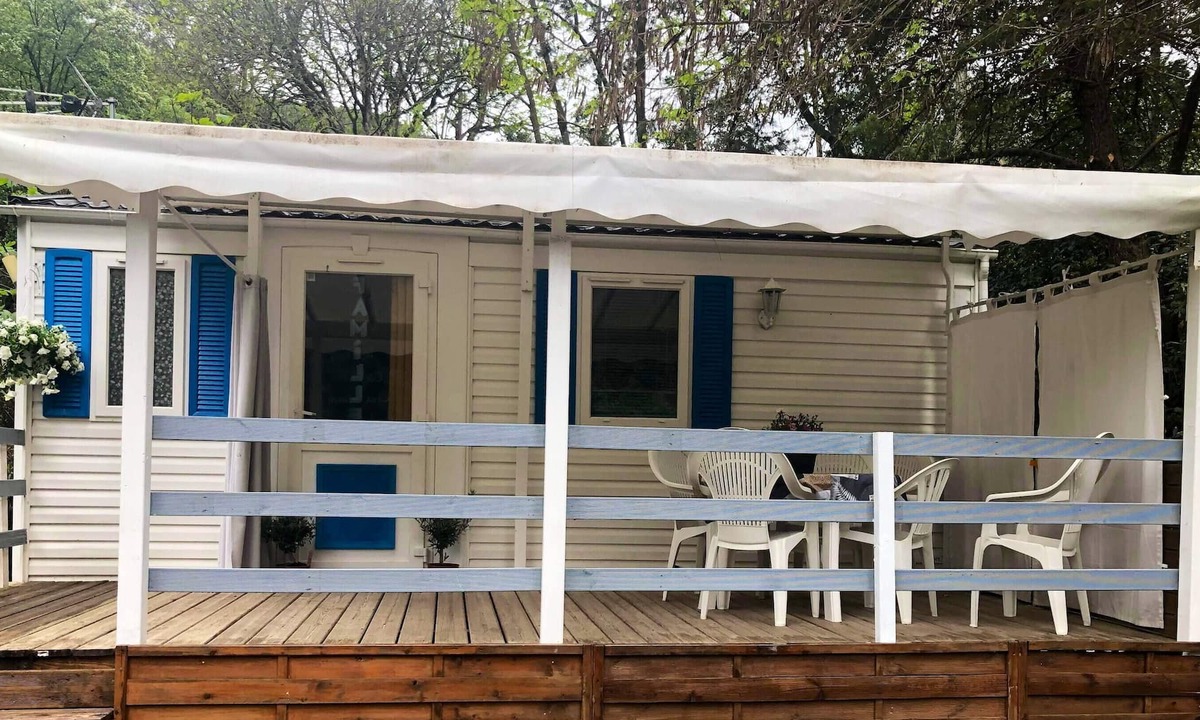 Saint-Jean-de-Valeriscle House | Homerez - Bungalow for 4 ppl. with shared pool at Saint-Jean-de-Valériscle