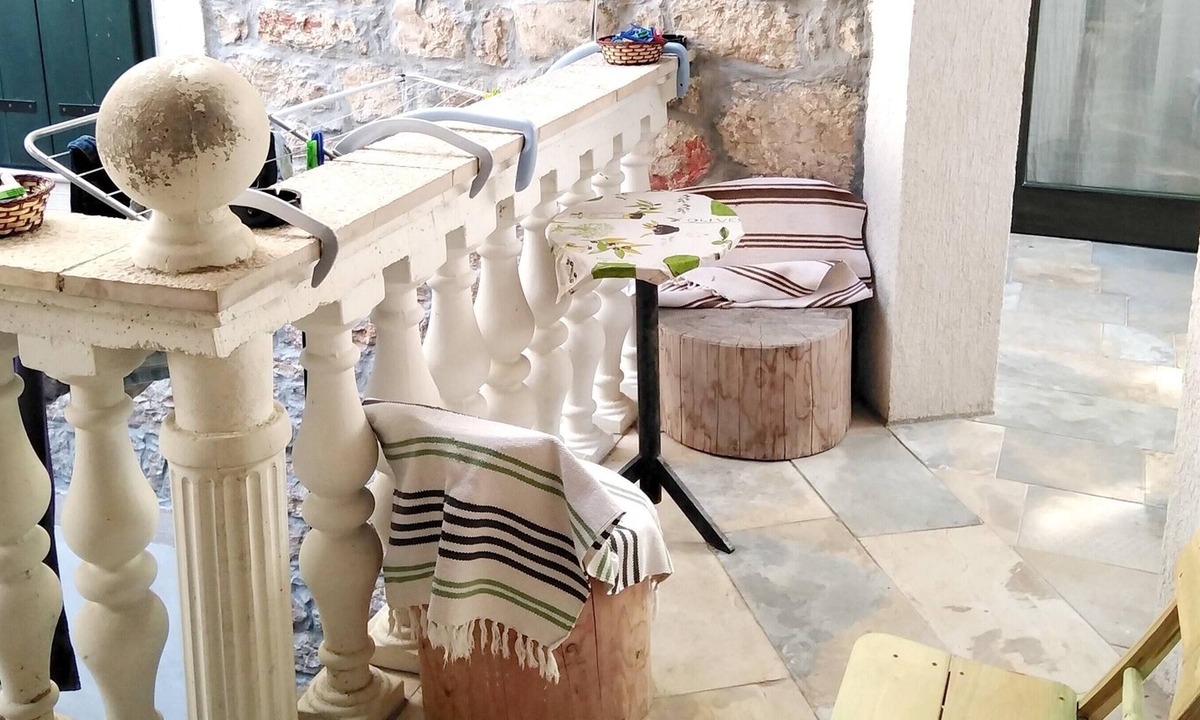 Betina Apartment | Homerez - 60m from the beach! Studio for 4 people. with terrace in Betina