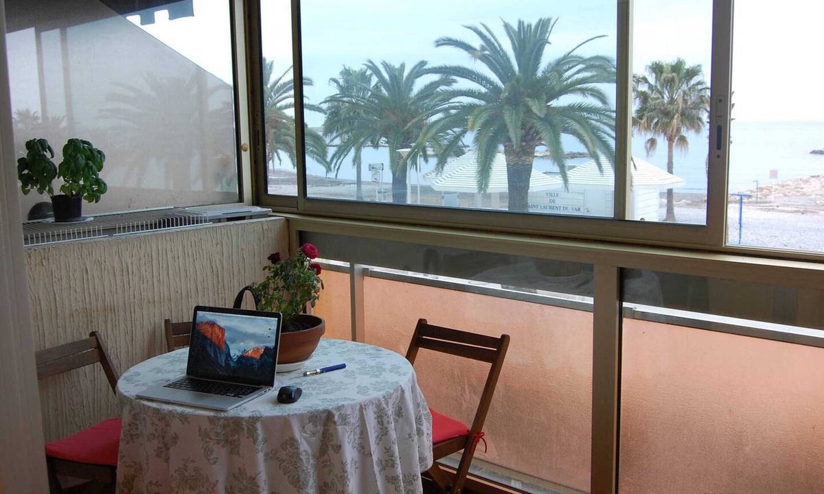 Saint-Laurent-du-Var Apartment | Homerez - Apartment St-Laurent-du-Var