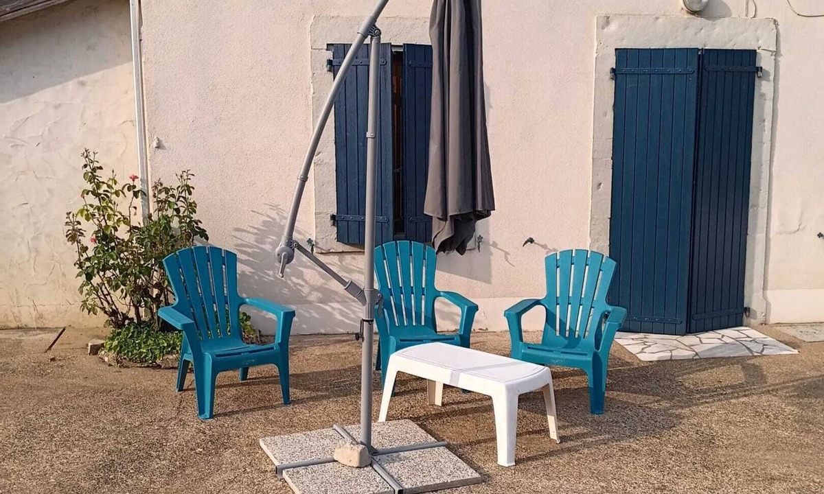 Saint-Martin-de-Hinx Apartment | Homerez - Apartment - Saint-Martin-de-Hinx