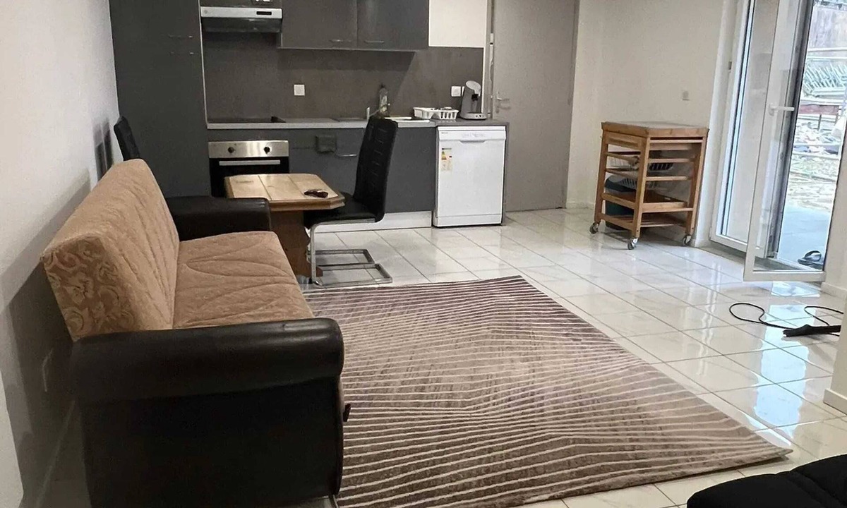 Audun-le-Roman Apartment | Homerez - Apartment in Audun-le-Roman